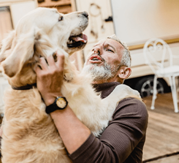 hugging dogs make you happy